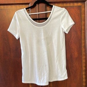 Old Navy Active, Go-Dry top. Size: XS. Color: White. No stains.
